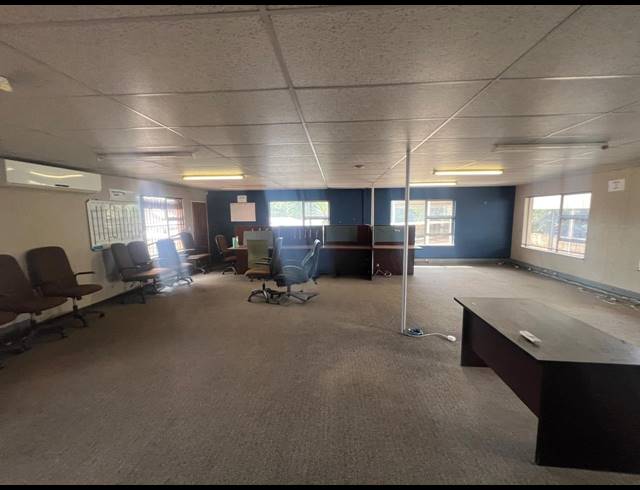 600M² OFFICE FOR SALE IN THREE RIVERS PROPER